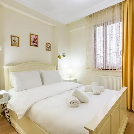 Gorgeous Villa With Private Pool And Garden Surrounded By Nature In Sile
